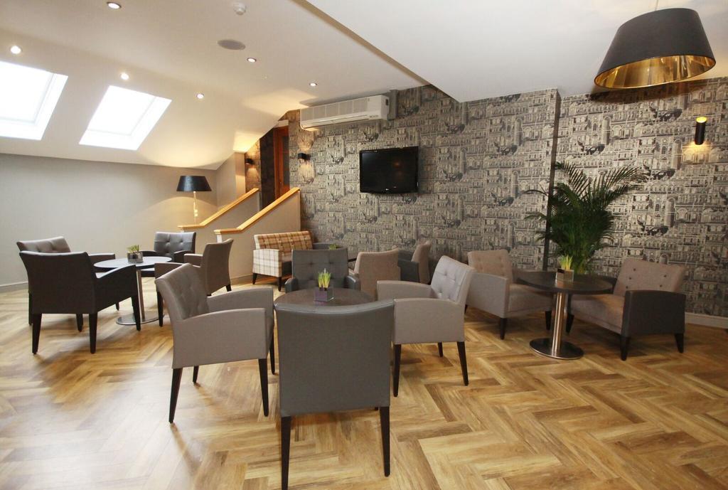 Red Hall Hotel Walmersley Extérieur photo